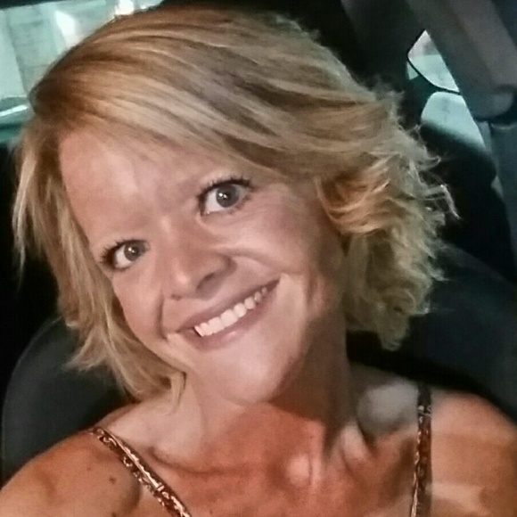 Meet your Posher, Kelly - Picture 4 of 4